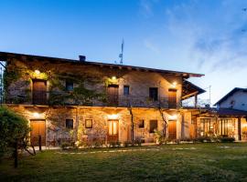 卡希纳拉科门达酒店，位于Peveragno的酒店