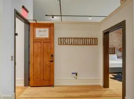 Luxe 220, Unit 2 - Front Street Suite