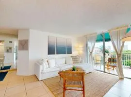 Modern Luxury Condo Near Beach & Aventura Mall