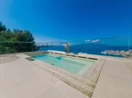 Sunset Shoreline Saranda - Sea View - Free Private Parking - Pool