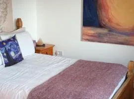 Malin Head SolasTobann ArtHouse Room 1 En-suite