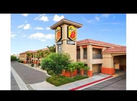 Super 8 Indio，位于印地欧的酒店