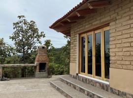 Caba&ntilde;a Real del Alto，位于巴亚尔塔港的木屋