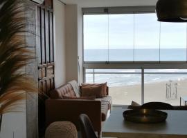 ESTILO en PRIMERA LINEA PLAYA, PAU5 ALICANTE，位于Benimagrell的酒店