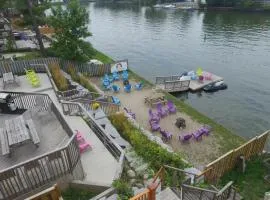 瑞乌夫郎特小屋酒店