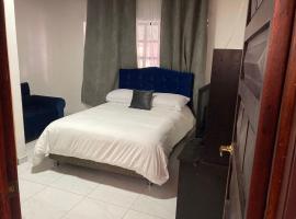 Casa Hotel Hilda Catalina，位于蒂瓦索萨的酒店