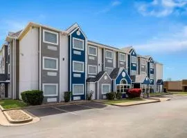 Microtel Inn & Suites by Wyndham Tulsa - Catoosa Route 66