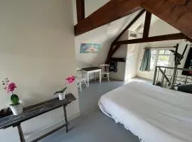 Het Koetshuis