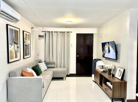 Cozy 3BR Bungalow House with Netflix & Games，位于达沃市的简易别墅