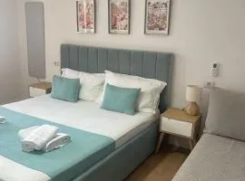 Cozy Apartment near Center