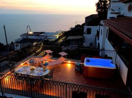 Amalfi House Marlidia，位于康加德马里尼的酒店