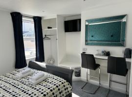 St Georges Guest House，位于圣彼得港的带停车场的酒店