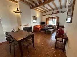 Charming house with mountain views in Alájar