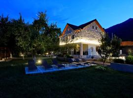 Plis Bujtina - Guesthouse，位于Bajram Curri的别墅