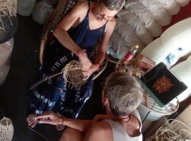 Weaving class rattan lamps，位于乌布的酒店