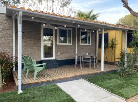 Camping Bella Vista，位于切里亚莱的带泳池的酒店