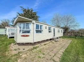 Lovely 8 Berth Caravan At Valley Farm Holidaypark Ref 46829V