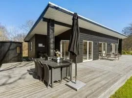 Cozy Home In Ebeltoft With Sauna