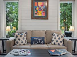Cree Bay Cabin，位于Breezy Point的酒店
