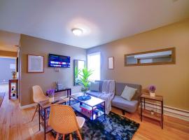 Deluxe 2-Bedroom Apt minutes from NYC，位于泽西市的公寓