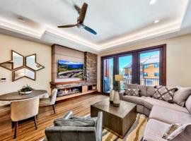 Pinnacle Stateline Resort BBQ Hot Tub Pool Zalanta 214，位于Stateline的酒店