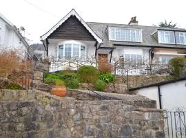 Lighthouse Cottage, 19 Broadlands, Shaldon