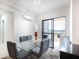 Apto A 300m PRAIA e 8min Beto Carreiro c Vista Mar Incrível 3 quartos Ar Condicionado Churrasqueira privativa Condo Completo com Piscina Academia ao Ar livre Sauna Playground Portaria 24H e Vaga privativa de Garagem Reserve Agora e Viva essa Experiência