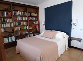 Apartamentos Turisticos La vida de antes，位于孔苏埃格拉的酒店