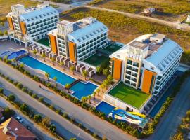 Linda Sunny Beach Hotel & Spa-Ultra All Inclusive，位于锡德的酒店