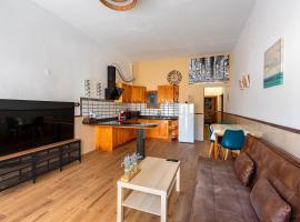 SALINETAS BLUE SURF HOUSE，位于特尔德的酒店