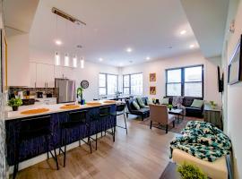 Vast Fully Furnished 2-Bed Close to NYC，位于巴约讷的酒店