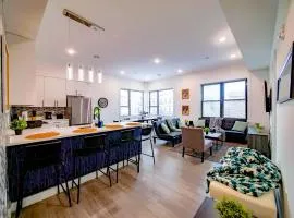 Vast Fully Furnished 2-Bed Close to NYC