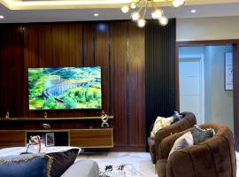 2 Bedrooms Luxury Apartment Ikeja Lagos，位于拉各斯的酒店