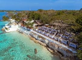 Bora Bora Beach Club Cartagena，位于格兰德岛的酒店