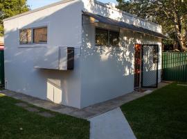Relaxing Guest Home Near Airport