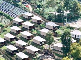 Tebing View Glamping, Azana Hotels Collection，位于Tutugan的别墅