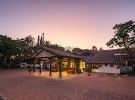 圣何塞德普姆波基多机场阿桑德连锁酒店
