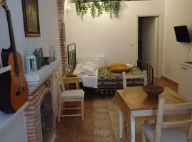 Il sito del cantastorie-Affitti Brevi Italia