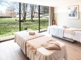 Hotel Mercure Parc du Coudray - Barbizon，位于勒库德雷·蒙特考克斯的酒店