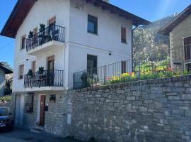 Chez Carlo 2.0，位于Charvensod的酒店