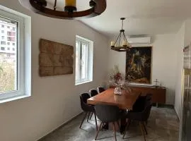Enyana Family Apartment