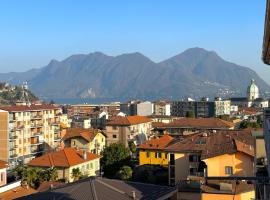 Attico Vista Lago, Relax & Wi-fi，位于因特拉的酒店