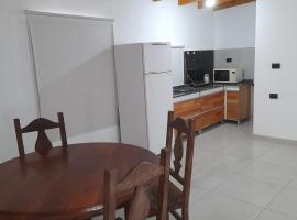 Alojamiento en catamarca，位于San Isidro的带泳池的酒店