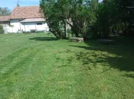 Maison spacieuse à Vic-Fezensac avec jardin