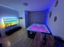 Love And Spa Love Room Jacuzzi Privée Avec Terasse