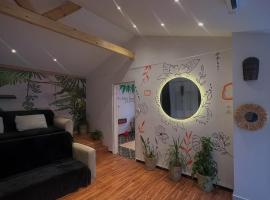 bitty house ALOHA，位于布米尔达斯的酒店