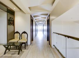 Capital O Vijay Residency，位于Gorhe的酒店
