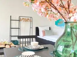 Modern - ruhig - 20 Min zur Perlebucht!