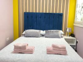 Penlea ~ 1 bedroom Flat with Harbour view，位于塔伯特的酒店