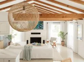 Coastal Retreat near Siesta Key Beach and Downtown